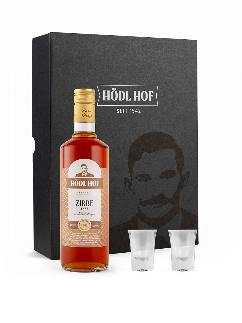 Hödl Hof Zirbenschnaps Geschenkset | Zirbe Fass Geschenkset | Flasche + 2 Stamperl | 38% Vol.