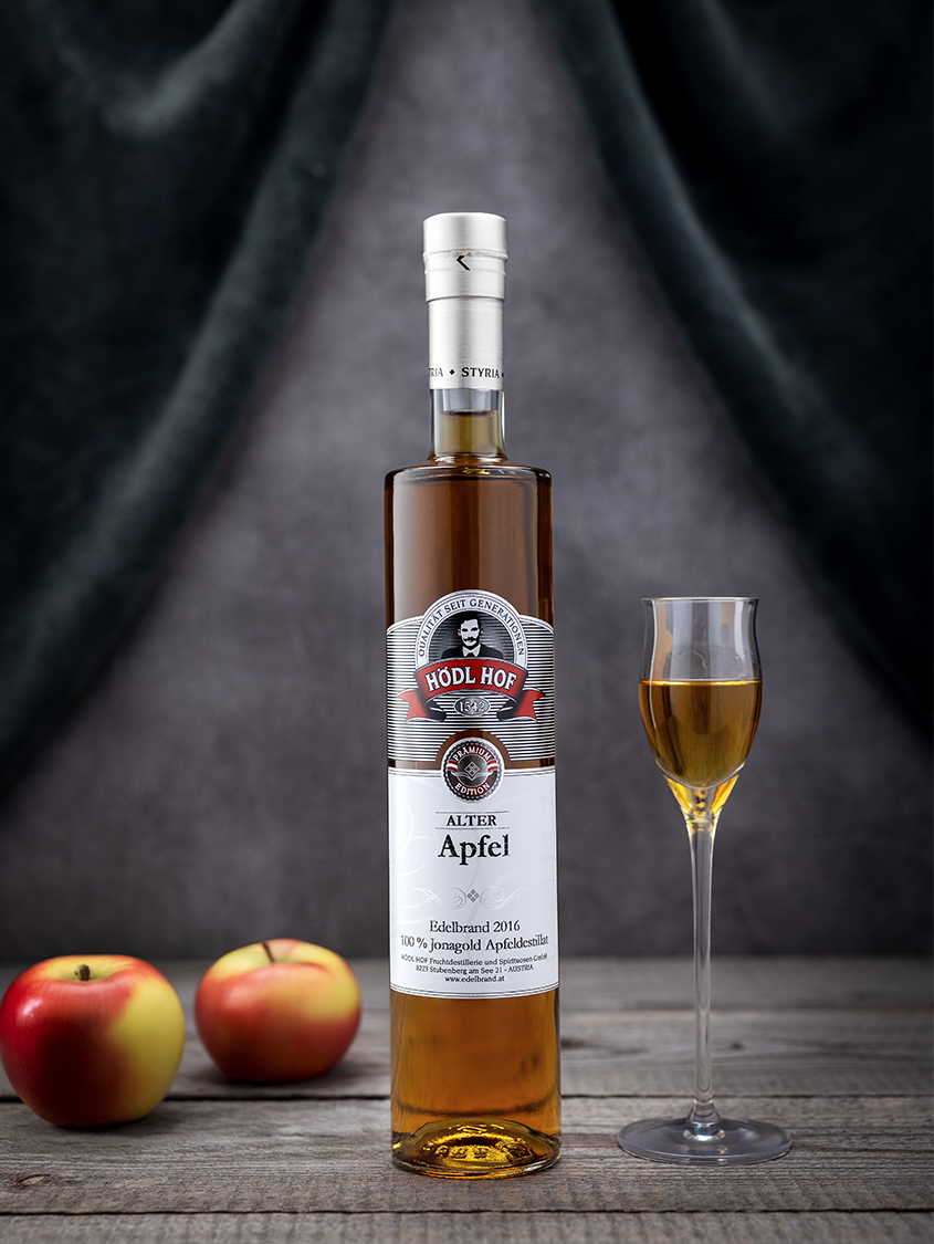 Hödl Hof Apfel Edelbrand Holzfass 2016 | 42% Vol. | 0,5l